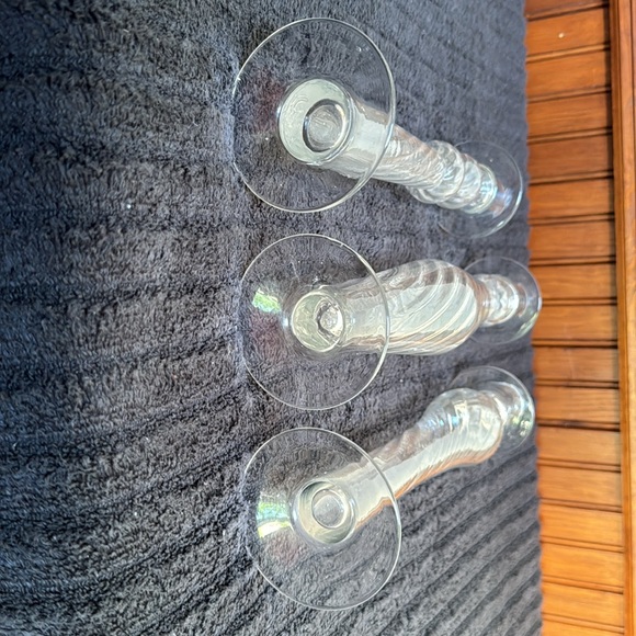 3 Clear Hand Blown Glass Taper Candleholders,Swirled Glass, Different heights. - Picture 5 of 5
